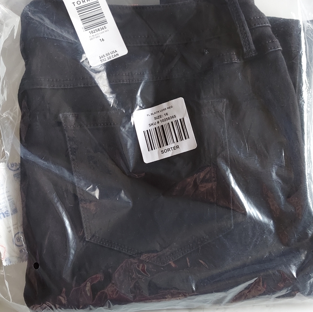 *Brand New* Torrid Luxe Skinny Jeans Size 16 - Picture 5 of 9